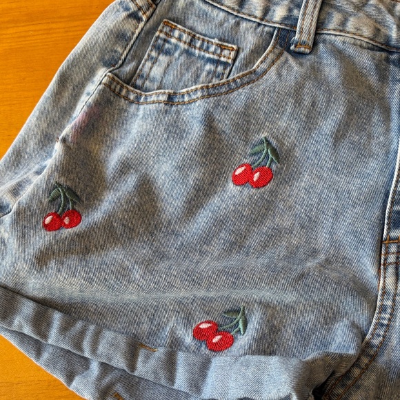 SHEIN Light Blue Denim Shorts with Cherry Embroidery - Picture 3 of 4